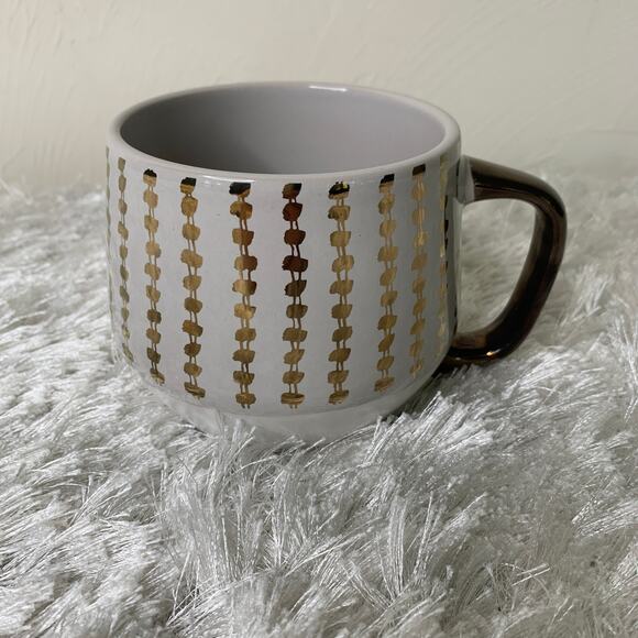 Large Coffee Mug Cup Metallic Design Neutral 4" x 4.5" - Picture 1 of 6